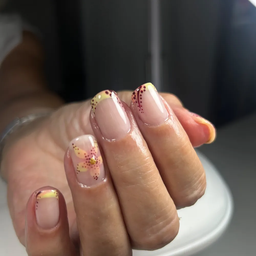 Rad Nail Lab by Nina — fotografija 10