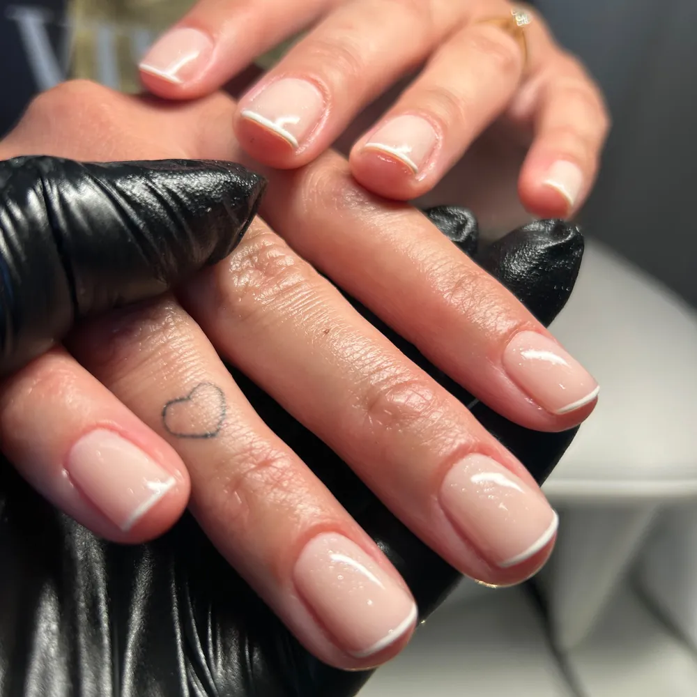 Rad Nail Lab by Nina — fotografija 21